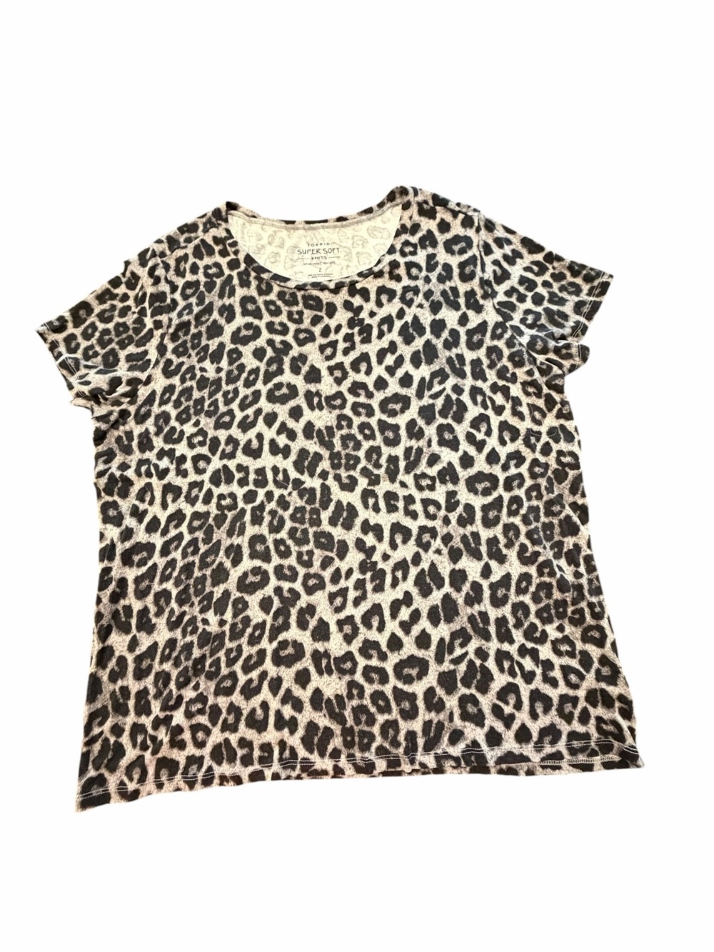 Torrid‎ Leopard Print Short Sleeve Top Tee Size 2 18/20 Cheetah SUPER SOFT